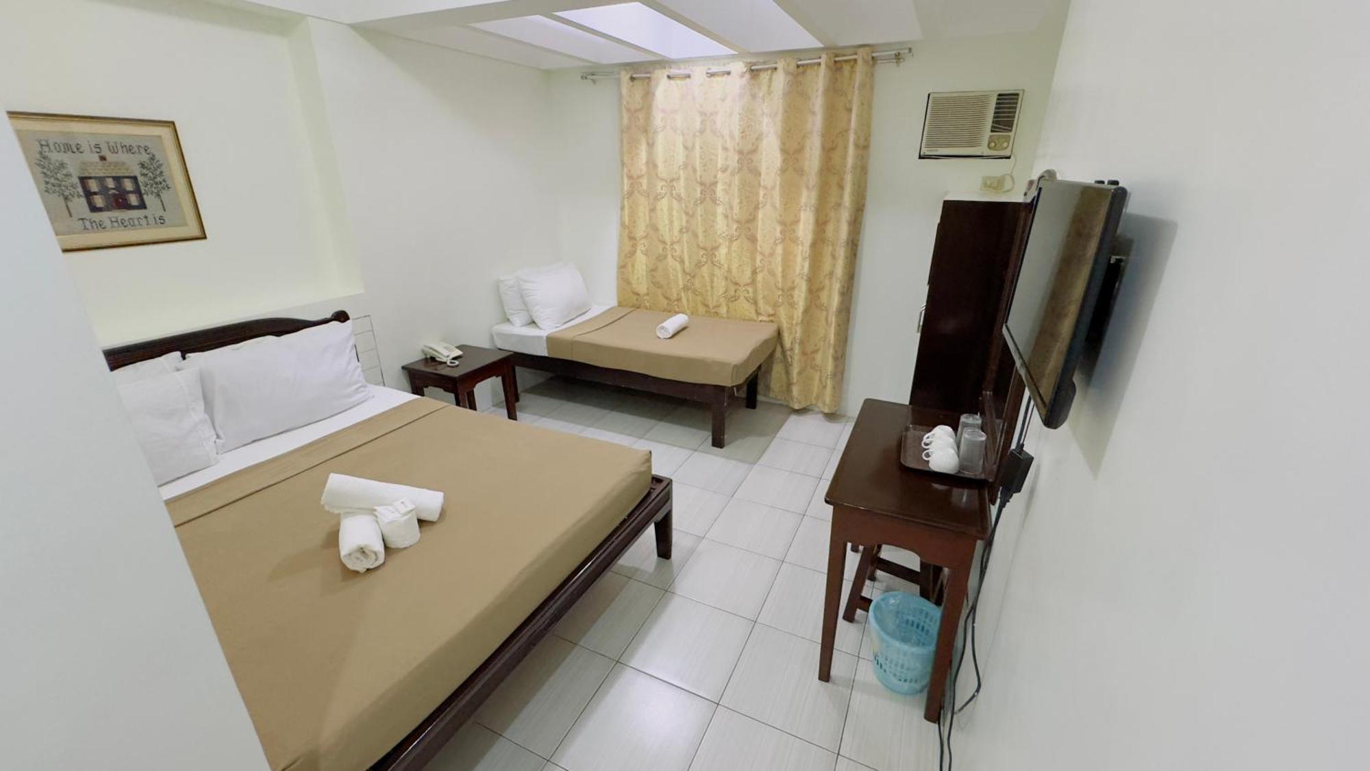 La Anclar Hotel Davao City Extérieur photo