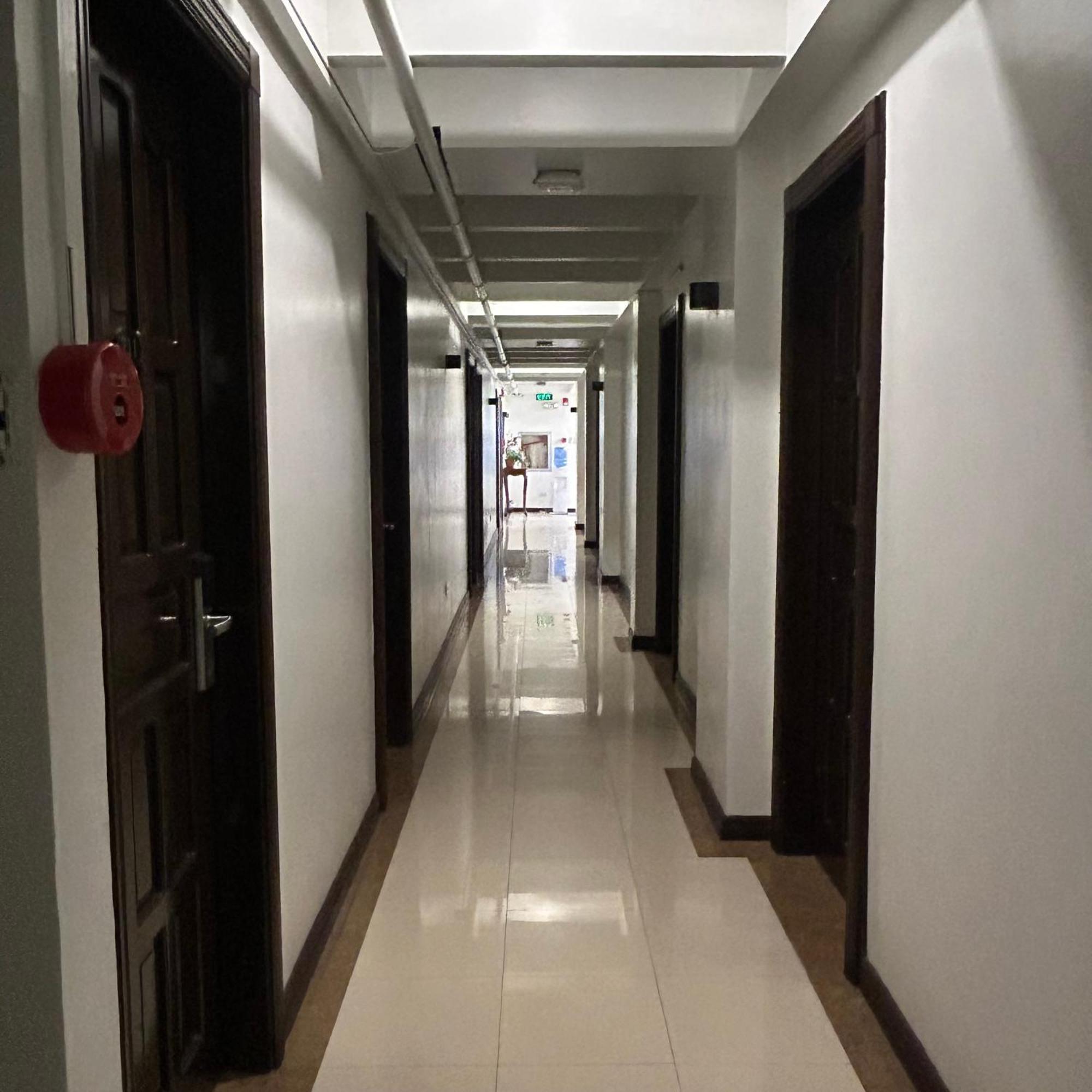 La Anclar Hotel Davao City Extérieur photo