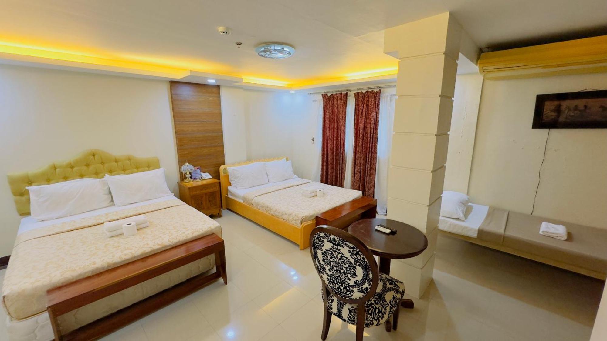 La Anclar Hotel Davao City Extérieur photo