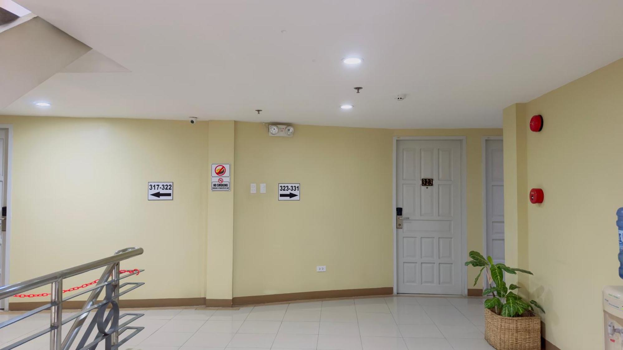 La Anclar Hotel Davao City Extérieur photo