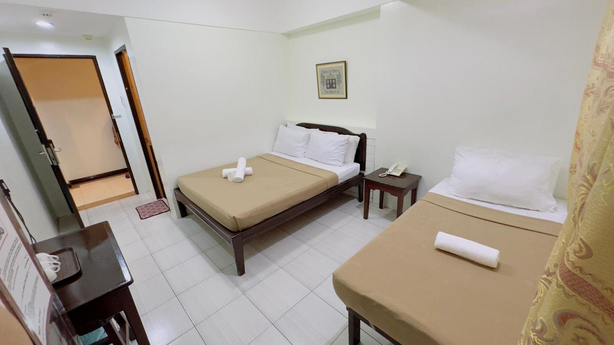 La Anclar Hotel Davao City Extérieur photo