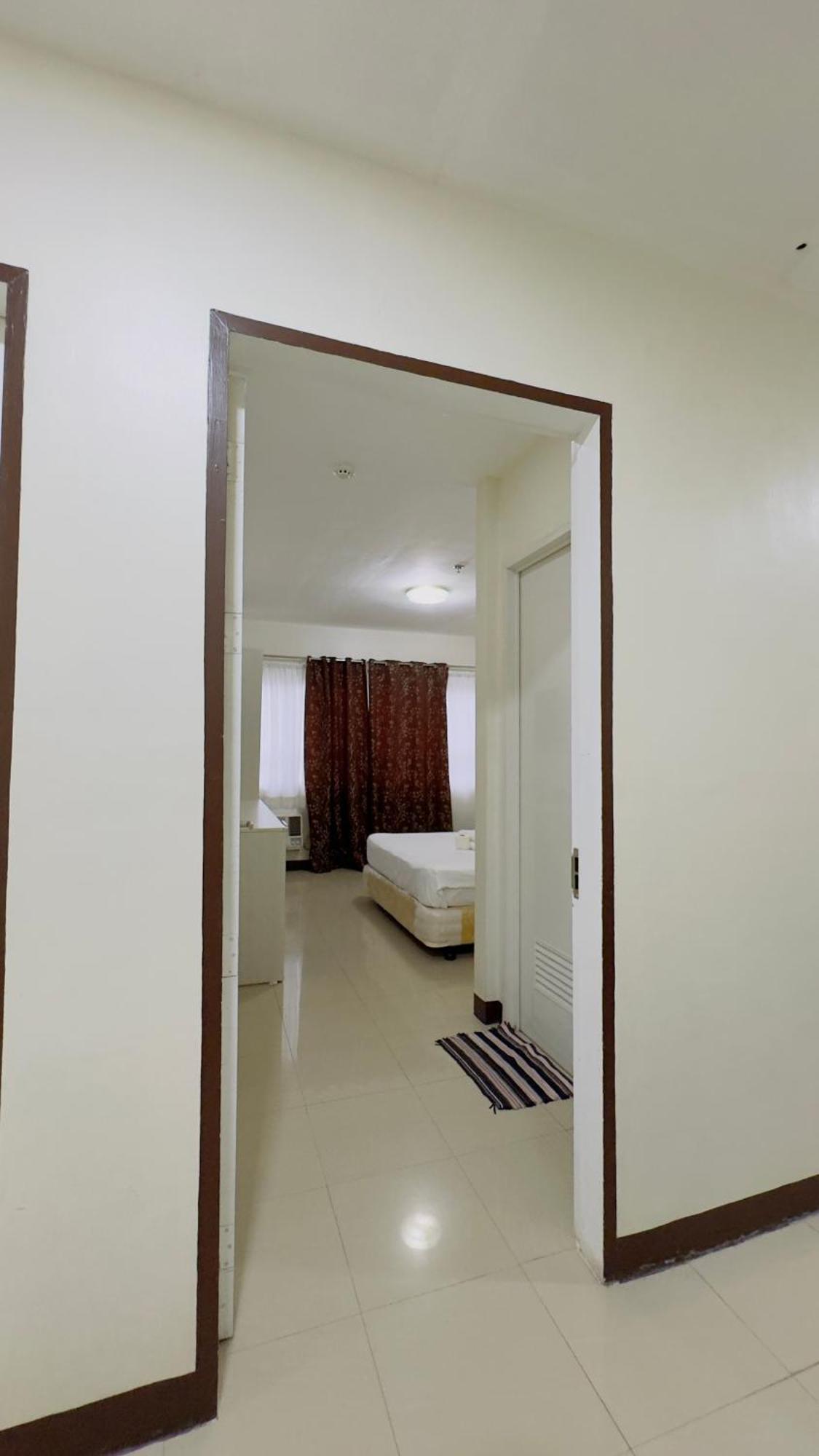 La Anclar Hotel Davao City Extérieur photo